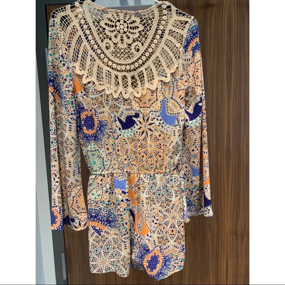Beautiful Daniel Rainn romper - Picture 3 of 3